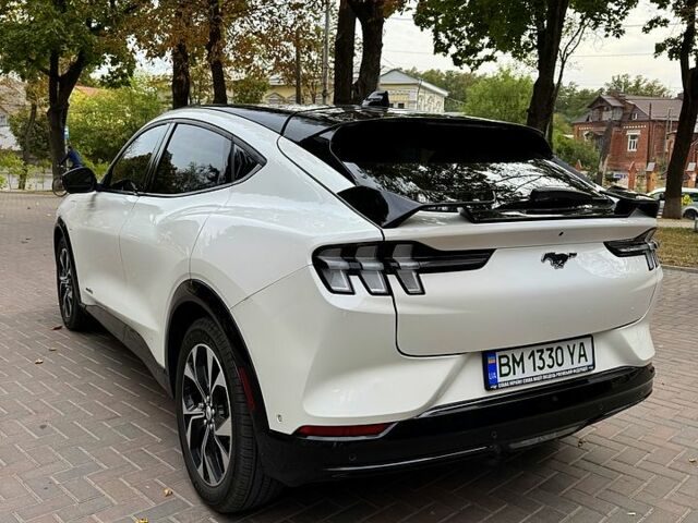 Белый Форд Mustang Mach-E, объемом двигателя 0 л и пробегом 24 тыс. км за 27999 $, фото 4 на Automoto.ua