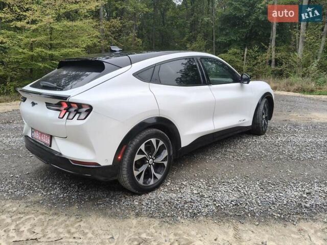 Білий Форд Mustang Mach-E, об'ємом двигуна 0 л та пробігом 116 тис. км за 21950 $, фото 11 на Automoto.ua
