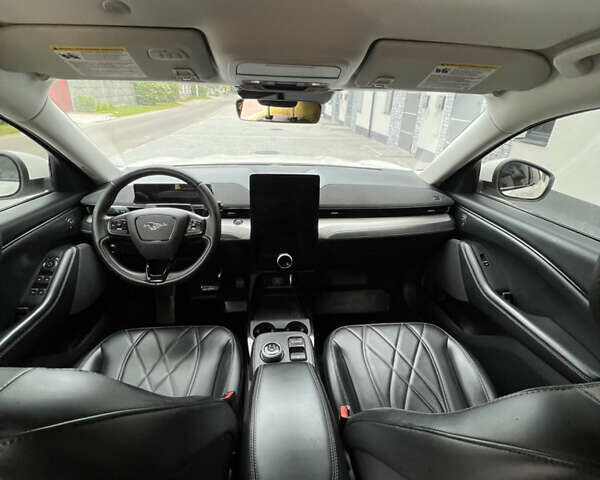 Білий Форд Mustang Mach-E, об'ємом двигуна 0 л та пробігом 34 тис. км за 27400 $, фото 18 на Automoto.ua
