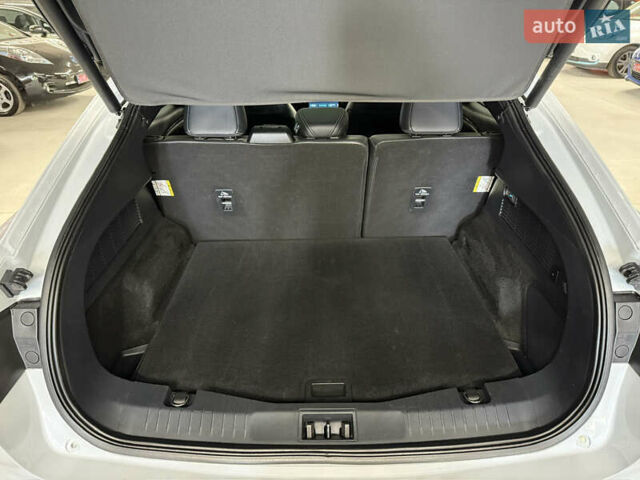 Белый Форд Mustang Mach-E, объемом двигателя 0 л и пробегом 228 тыс. км за 19900 $, фото 37 на Automoto.ua