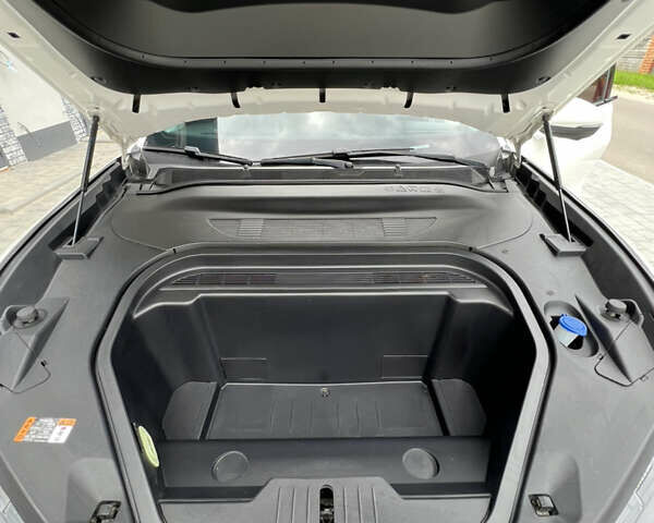 Білий Форд Mustang Mach-E, об'ємом двигуна 0 л та пробігом 34 тис. км за 27400 $, фото 21 на Automoto.ua