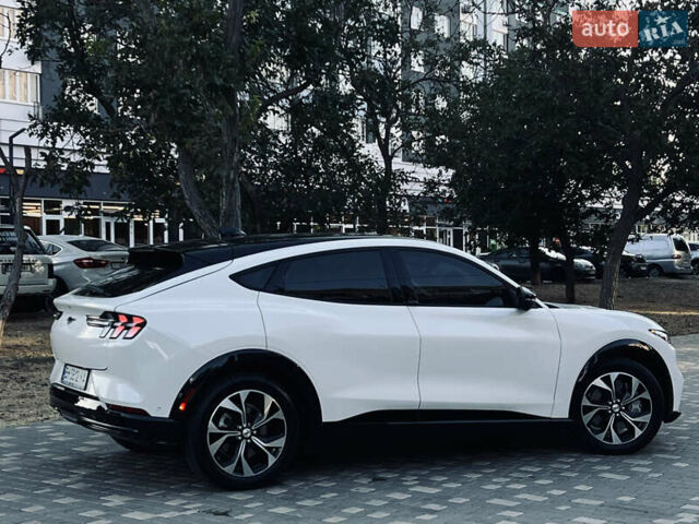 Білий Форд Mustang Mach-E, об'ємом двигуна 0 л та пробігом 35 тис. км за 26999 $, фото 22 на Automoto.ua