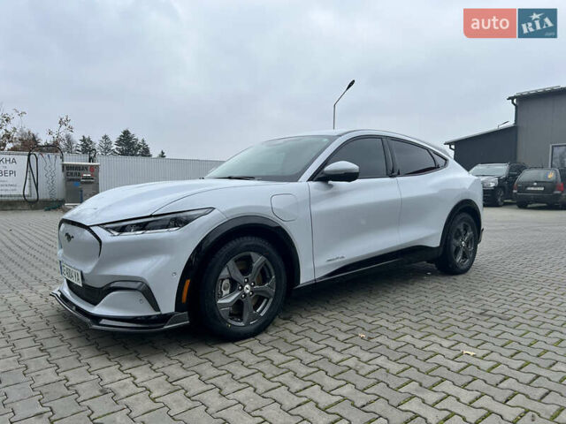 Белый Форд Mustang Mach-E, объемом двигателя 0 л и пробегом 67 тыс. км за 30000 $, фото 12 на Automoto.ua