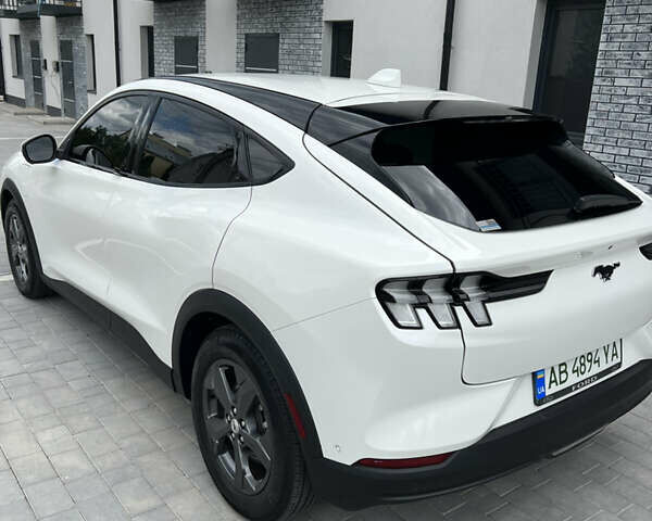 Білий Форд Mustang Mach-E, об'ємом двигуна 0 л та пробігом 34 тис. км за 27400 $, фото 6 на Automoto.ua