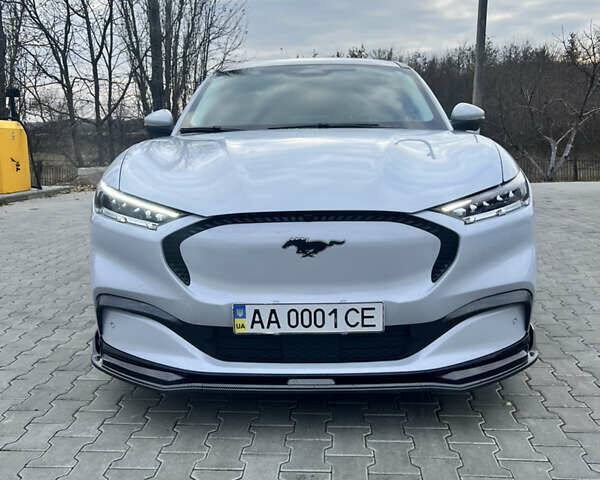 Белый Форд Mustang Mach-E, объемом двигателя 0 л и пробегом 67 тыс. км за 30000 $, фото 18 на Automoto.ua