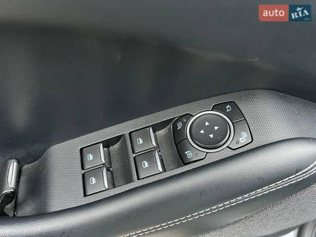 Белый Форд Mustang Mach-E, объемом двигателя 0 л и пробегом 80 тыс. км за 26640 $, фото 15 на Automoto.ua