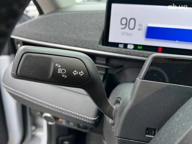 Белый Форд Mustang Mach-E, объемом двигателя 0 л и пробегом 80 тыс. км за 26640 $, фото 21 на Automoto.ua