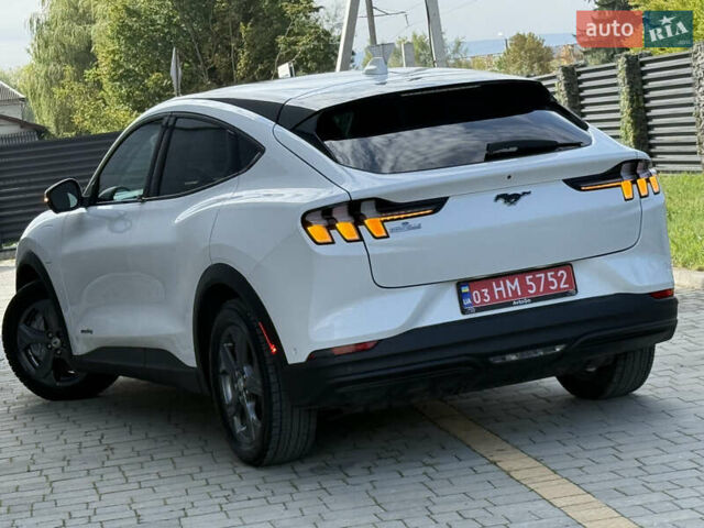 Белый Форд Mustang Mach-E, объемом двигателя 0 л и пробегом 57 тыс. км за 23600 $, фото 27 на Automoto.ua
