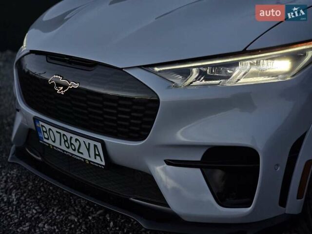Белый Форд Mustang Mach-E, объемом двигателя 0 л и пробегом 31 тыс. км за 31999 $, фото 72 на Automoto.ua