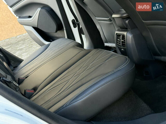 Белый Форд Mustang Mach-E, объемом двигателя 0 л и пробегом 60 тыс. км за 22200 $, фото 57 на Automoto.ua