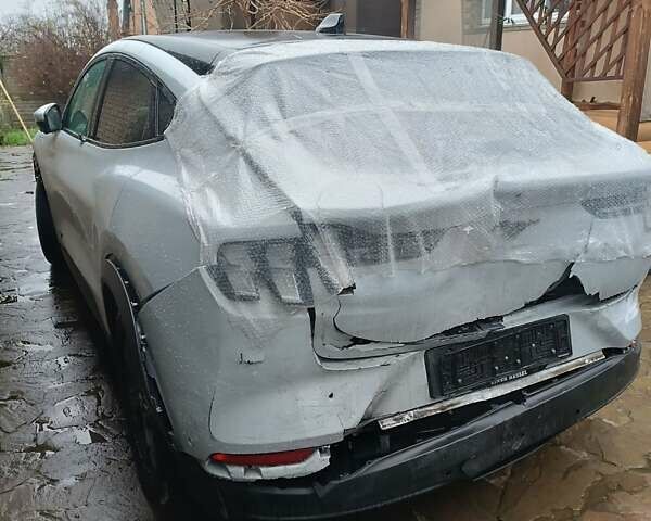 Белый Форд Mustang Mach-E, объемом двигателя 0 л и пробегом 39 тыс. км за 17000 $, фото 5 на Automoto.ua