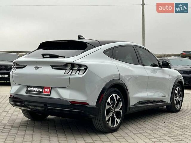 Белый Форд Mustang Mach-E, объемом двигателя 0 л и пробегом 80 тыс. км за 26640 $, фото 6 на Automoto.ua