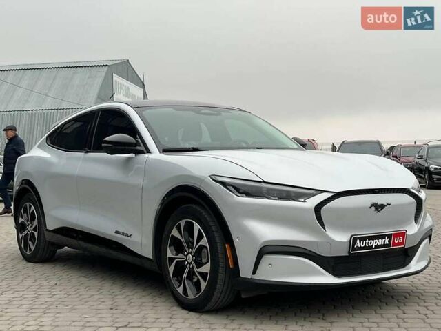 Белый Форд Mustang Mach-E, объемом двигателя 0 л и пробегом 80 тыс. км за 26640 $, фото 11 на Automoto.ua