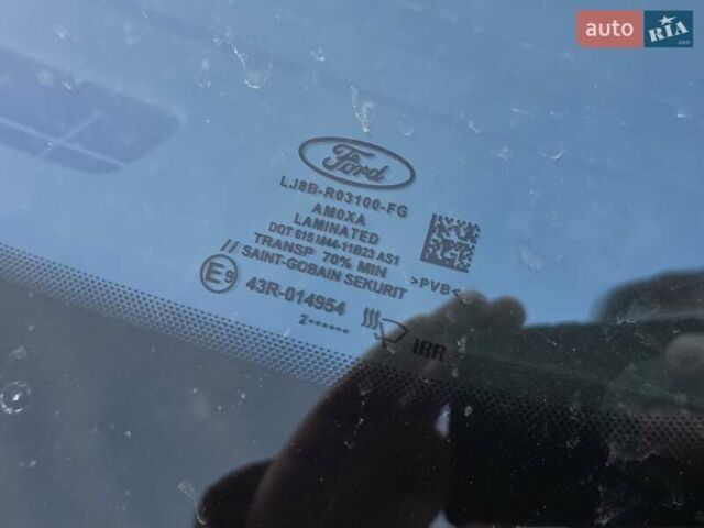 Белый Форд Mustang Mach-E, объемом двигателя 0 л и пробегом 31 тыс. км за 31999 $, фото 65 на Automoto.ua