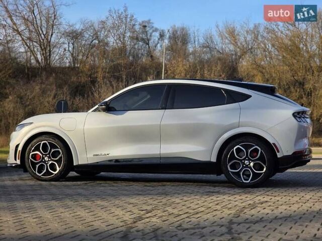 Белый Форд Mustang Mach-E, объемом двигателя 0 л и пробегом 31 тыс. км за 31999 $, фото 30 на Automoto.ua