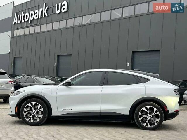 Белый Форд Mustang Mach-E, объемом двигателя 0 л и пробегом 80 тыс. км за 26640 $, фото 2 на Automoto.ua