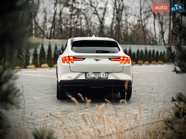 Белый Форд Mustang Mach-E, объемом двигателя 0 л и пробегом 93 тыс. км за 22250 $, фото 4 на Automoto.ua