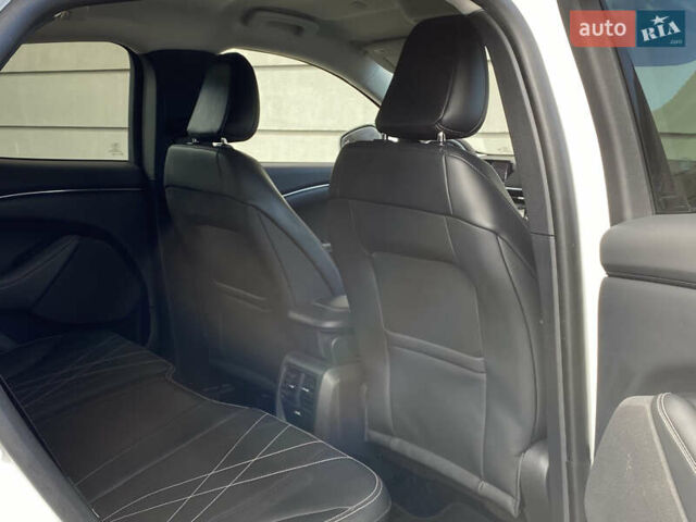 Білий Форд Mustang Mach-E, об'ємом двигуна 0 л та пробігом 58 тис. км за 22450 $, фото 89 на Automoto.ua