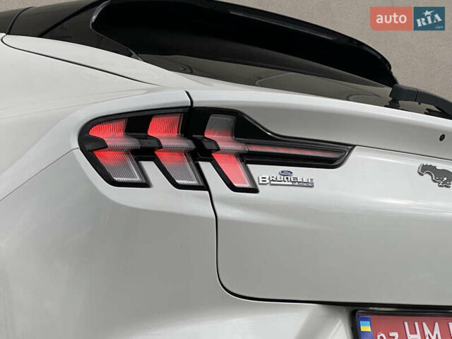 Білий Форд Mustang Mach-E, об'ємом двигуна 0 л та пробігом 58 тис. км за 22450 $, фото 58 на Automoto.ua
