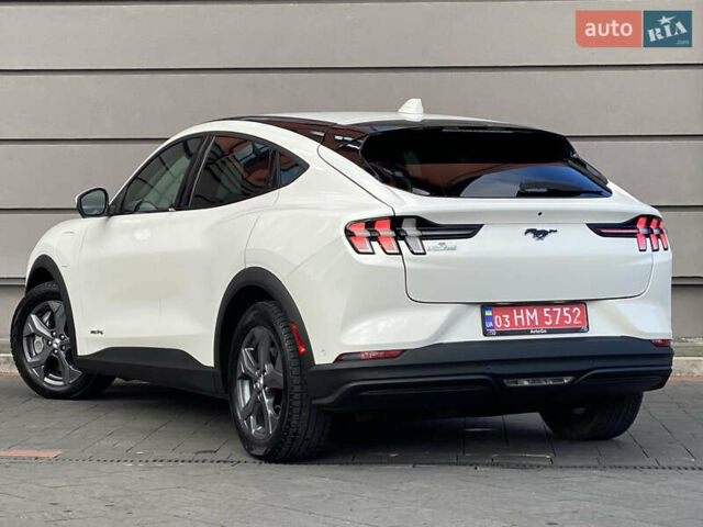Белый Форд Mustang Mach-E, объемом двигателя 0 л и пробегом 58 тыс. км за 22950 $, фото 33 на Automoto.ua