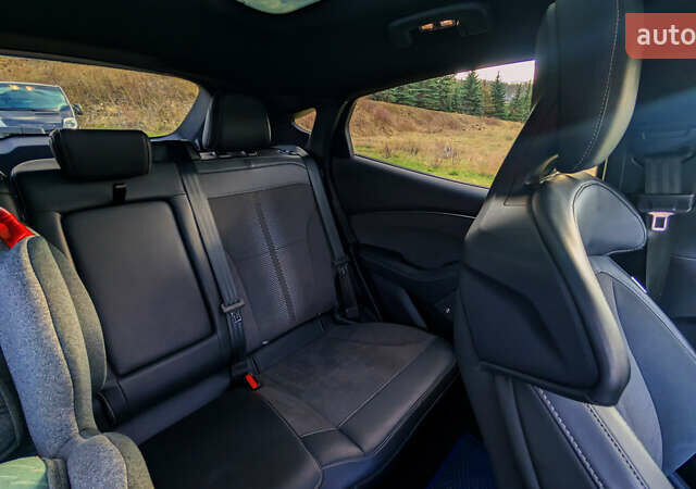 Білий Форд Mustang Mach-E, об'ємом двигуна 0 л та пробігом 77 тис. км за 33622 $, фото 9 на Automoto.ua