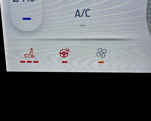 Білий Форд Mustang Mach-E, об'ємом двигуна 0 л та пробігом 42 тис. км за 25300 $, фото 48 на Automoto.ua