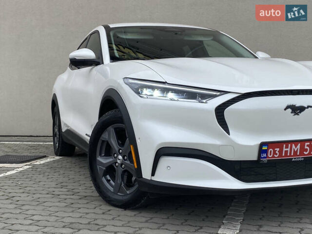 Білий Форд Mustang Mach-E, об'ємом двигуна 0 л та пробігом 58 тис. км за 22450 $, фото 7 на Automoto.ua