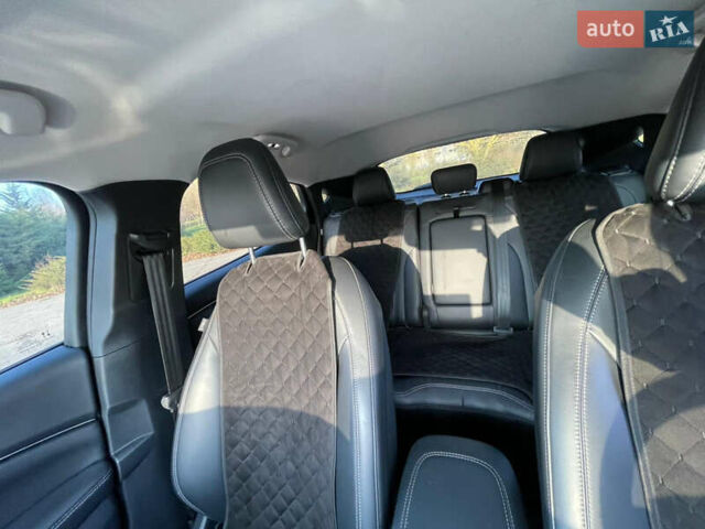 Белый Форд Mustang Mach-E, объемом двигателя 0 л и пробегом 66 тыс. км за 25000 $, фото 2 на Automoto.ua