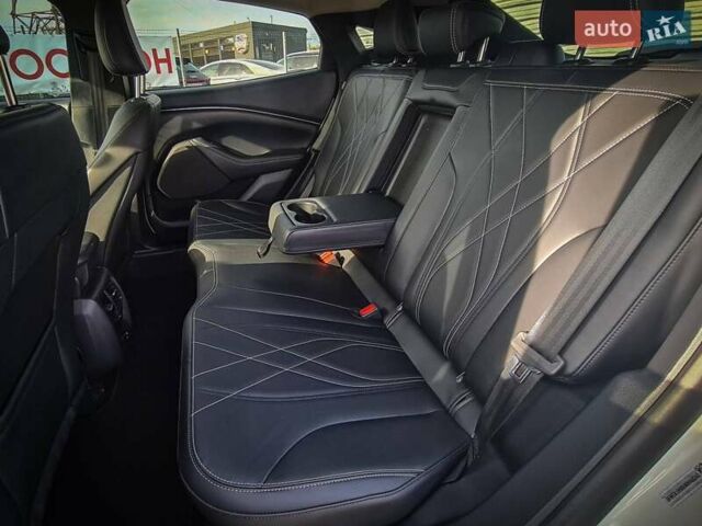 Белый Форд Mustang Mach-E, объемом двигателя 0 л и пробегом 34 тыс. км за 27000 $, фото 9 на Automoto.ua
