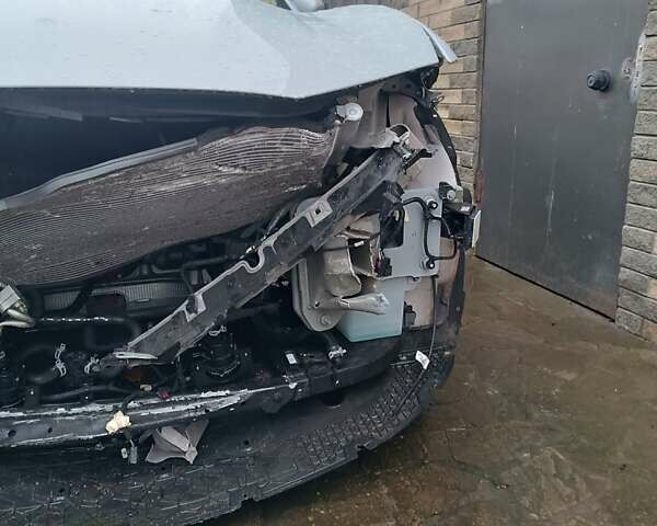 Белый Форд Mustang Mach-E, объемом двигателя 0 л и пробегом 39 тыс. км за 17000 $, фото 1 на Automoto.ua