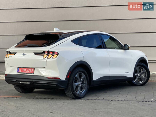 Белый Форд Mustang Mach-E, объемом двигателя 0 л и пробегом 58 тыс. км за 22950 $, фото 48 на Automoto.ua