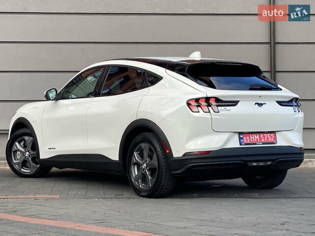Белый Форд Mustang Mach-E, объемом двигателя 0 л и пробегом 58 тыс. км за 22950 $, фото 35 на Automoto.ua