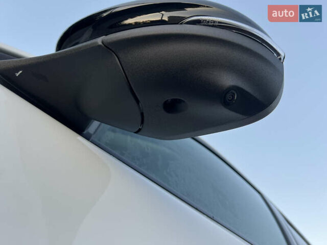 Білий Форд Mustang Mach-E, об'ємом двигуна 0 л та пробігом 48 тис. км за 25100 $, фото 11 на Automoto.ua