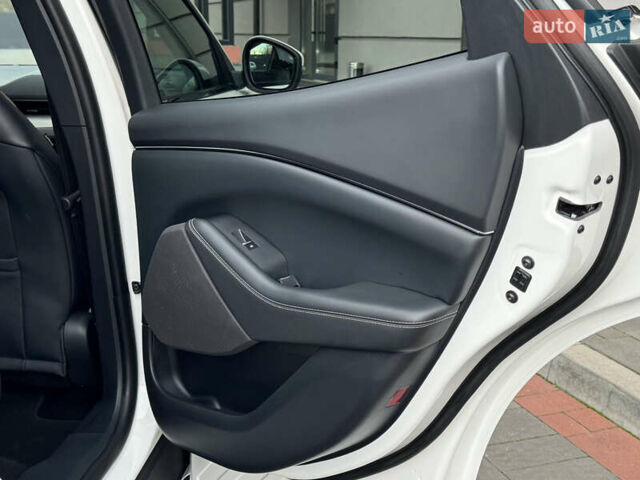 Белый Форд Mustang Mach-E, объемом двигателя 0 л и пробегом 59 тыс. км за 21950 $, фото 76 на Automoto.ua