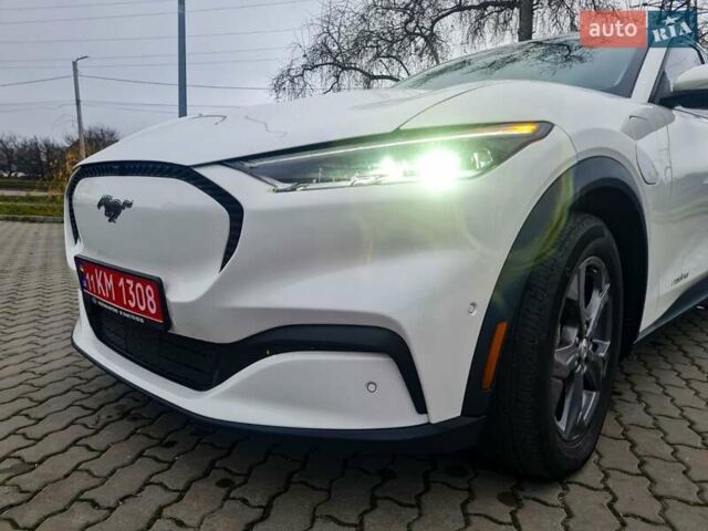 Белый Форд Mustang Mach-E, объемом двигателя 0 л и пробегом 34 тыс. км за 27000 $, фото 22 на Automoto.ua