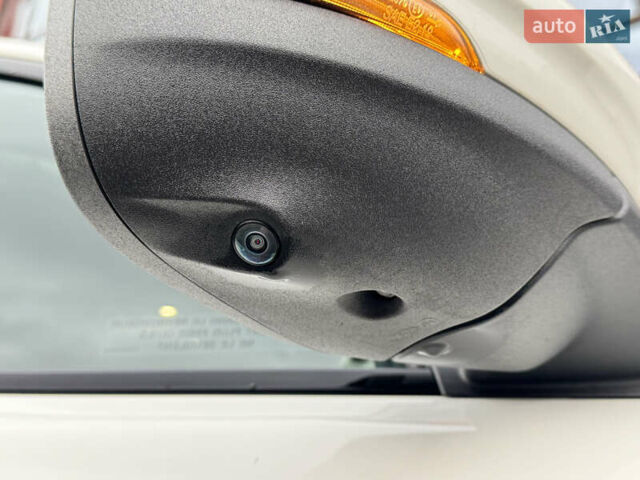 Белый Форд Mustang Mach-E, объемом двигателя 0 л и пробегом 59 тыс. км за 21950 $, фото 20 на Automoto.ua