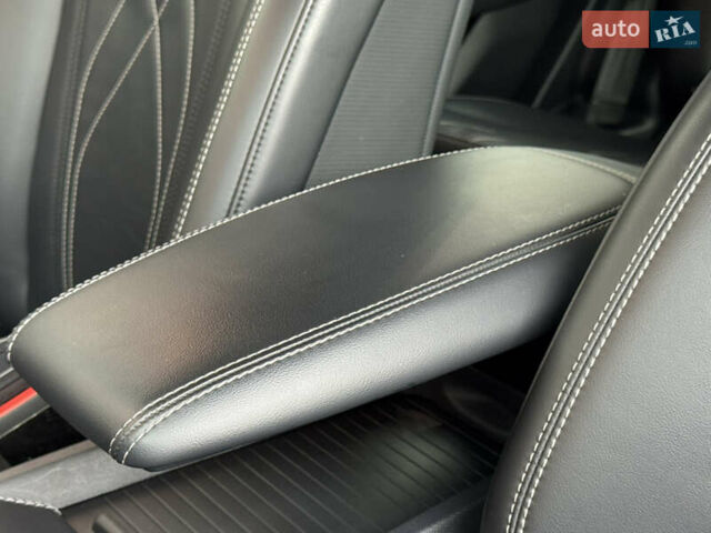 Белый Форд Mustang Mach-E, объемом двигателя 0 л и пробегом 59 тыс. км за 21950 $, фото 63 на Automoto.ua