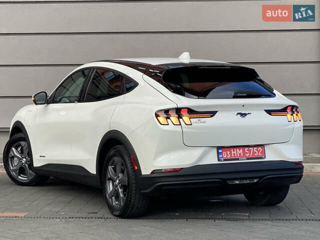 Белый Форд Mustang Mach-E, объемом двигателя 0 л и пробегом 58 тыс. км за 22950 $, фото 34 на Automoto.ua