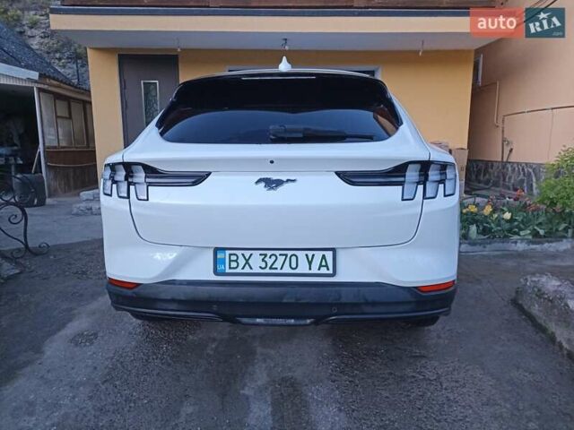 Белый Форд Mustang Mach-E, объемом двигателя 0 л и пробегом 33 тыс. км за 22200 $, фото 10 на Automoto.ua