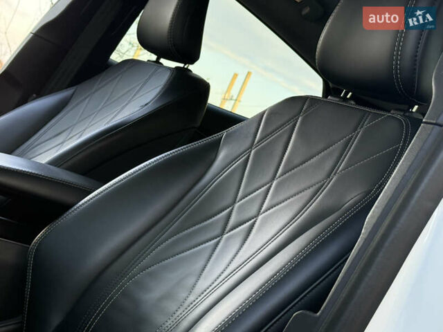 Белый Форд Mustang Mach-E, объемом двигателя 0 л и пробегом 60 тыс. км за 22200 $, фото 74 на Automoto.ua