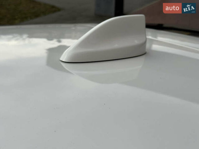 Белый Форд Mustang Mach-E, объемом двигателя 0 л и пробегом 59 тыс. км за 21950 $, фото 36 на Automoto.ua