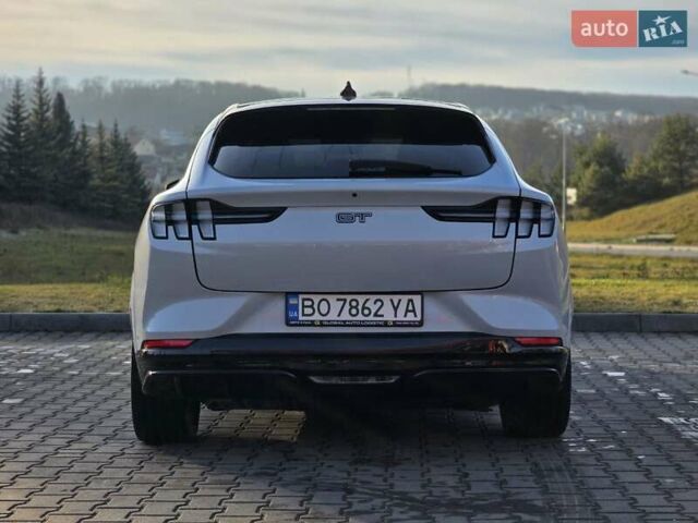 Белый Форд Mustang Mach-E, объемом двигателя 0 л и пробегом 31 тыс. км за 31999 $, фото 27 на Automoto.ua