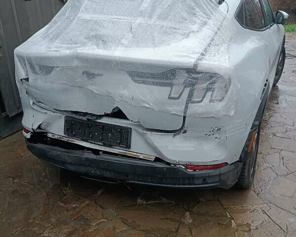 Белый Форд Mustang Mach-E, объемом двигателя 0 л и пробегом 39 тыс. км за 17000 $, фото 7 на Automoto.ua