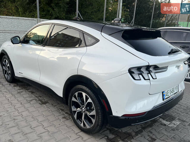 Білий Форд Mustang Mach-E, об'ємом двигуна 0 л та пробігом 48 тис. км за 26100 $, фото 6 на Automoto.ua