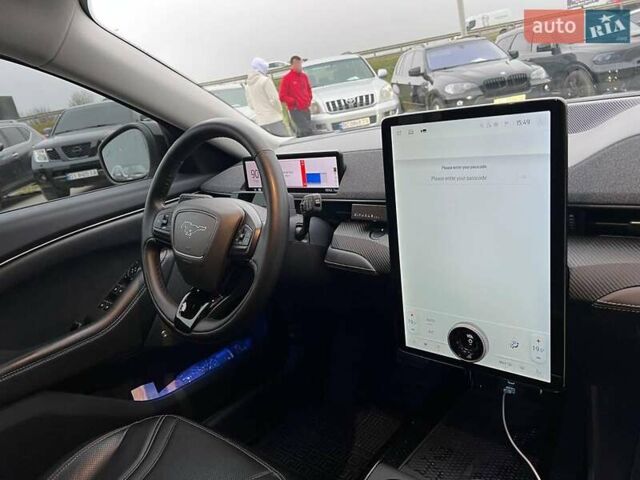 Белый Форд Mustang Mach-E, объемом двигателя 0 л и пробегом 80 тыс. км за 26640 $, фото 38 на Automoto.ua