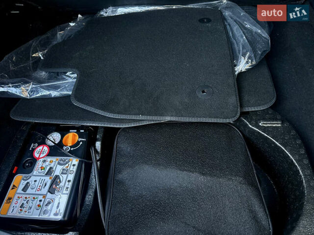 Белый Форд Mustang Mach-E, объемом двигателя 0 л и пробегом 51 тыс. км за 29900 $, фото 25 на Automoto.ua