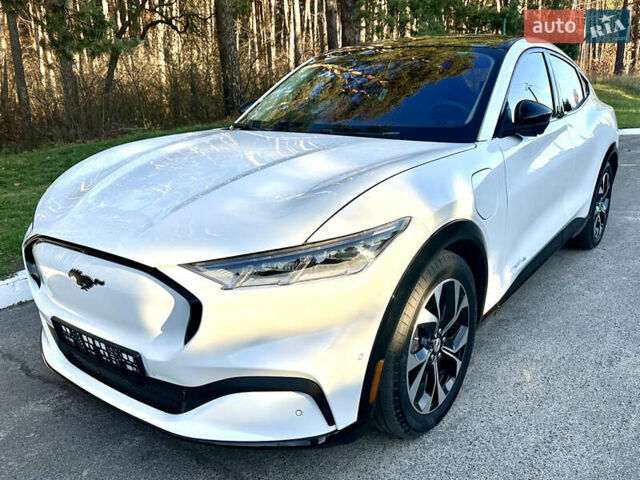 Белый Форд Mustang Mach-E, объемом двигателя 0 л и пробегом 51 тыс. км за 29900 $, фото 18 на Automoto.ua