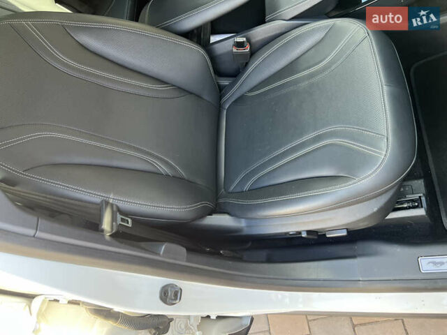 Білий Форд Mustang Mach-E, об'ємом двигуна 0 л та пробігом 48 тис. км за 25100 $, фото 23 на Automoto.ua