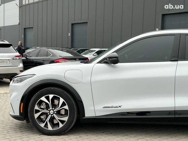 Белый Форд Mustang Mach-E, объемом двигателя 0 л и пробегом 80 тыс. км за 26640 $, фото 1 на Automoto.ua