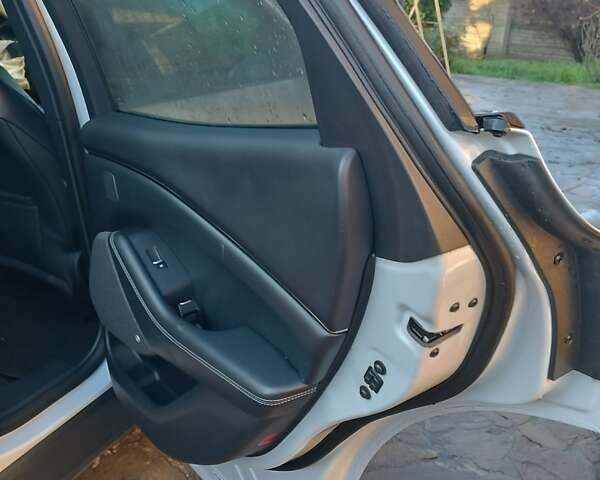 Белый Форд Mustang Mach-E, объемом двигателя 0 л и пробегом 39 тыс. км за 17000 $, фото 19 на Automoto.ua